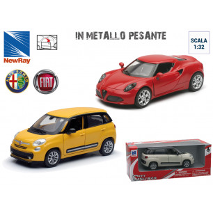 Modellino auto die cast con licenza scala 1:32 ass.te