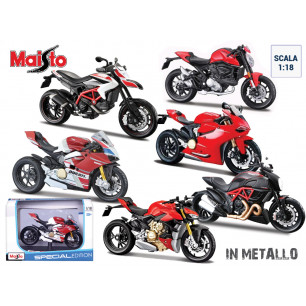 Modellini Maisto moto Ducati scala 1:18 display 18 pz ass.ti